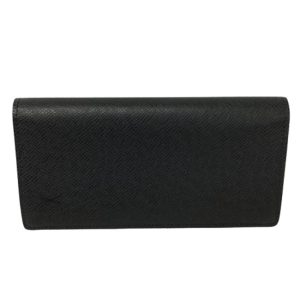 imgrc0145279555 Chanel Matelasse Classic Coco Mark Caviar Pouch Black