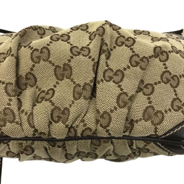 imgrc0164355869 Gucci GG Canvas Shoulder Bag Beige