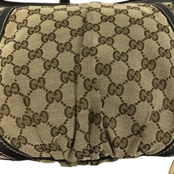 imgrc0164355870 Gucci GG Canvas Shoulder Bag Beige