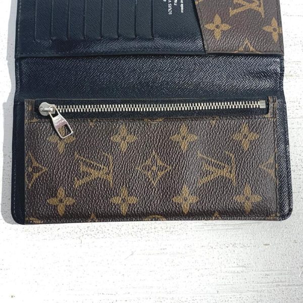 imgrc0188313541 Louis Vuitton Portefeuille Tanon Long Wallet Brown