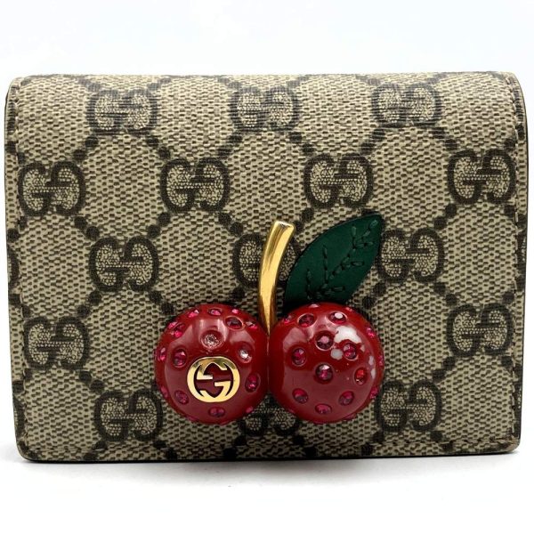 it2ucjfyr1jq 1 Gucci Bifold Wallet Cherry Beige