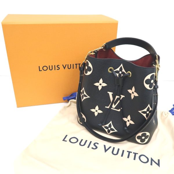 it318861 1 Louis Vuitton Neo Noe MM Shoulder Bag Black Beige