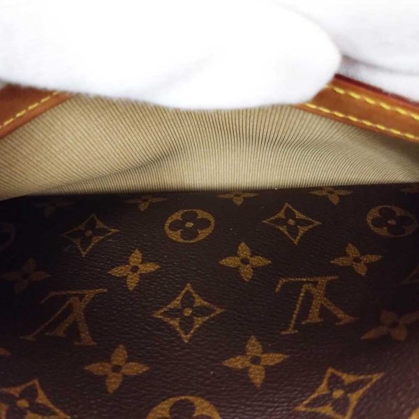 it3fjuvlifu0 11 Louis Vuitton Reporter PM Shoulder Bag Brown Monogram