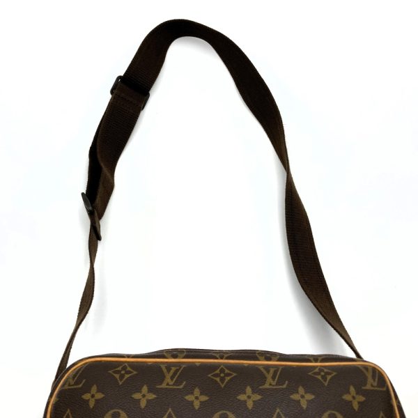 it3fjuvlifu0 6 Louis Vuitton Reporter PM Shoulder Bag Brown Monogram