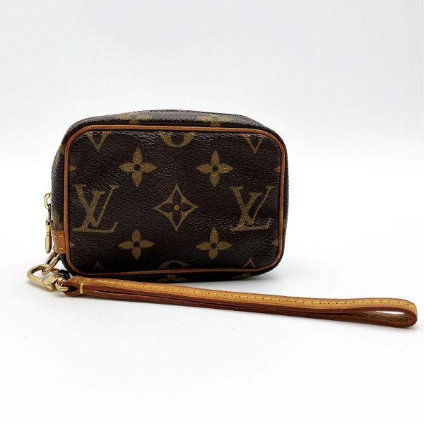 it48nxfpx7go 1 Louis Vuitton Truth Wapiti Monogram Pouch Brown