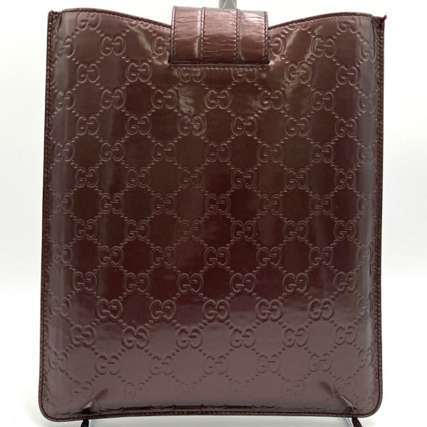 it8a9pfwwz64 2 Gucci GG Embossed iPad Case Brown