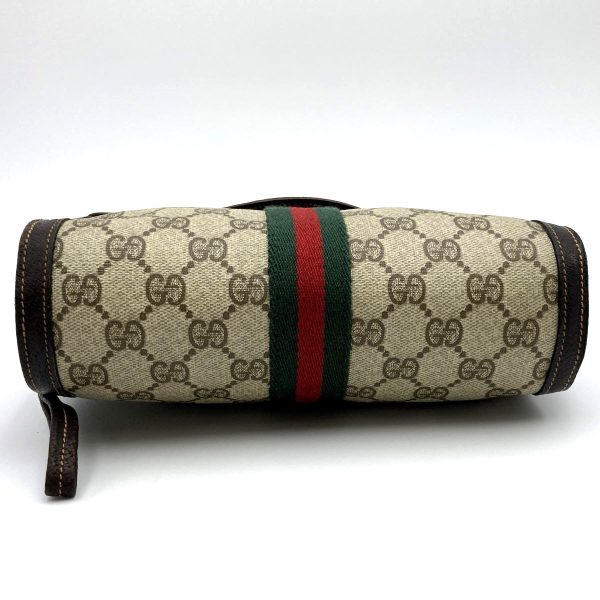 itcq4l37yij0 5 Gucci Old Gucci Clutch Bag GG Supreme Brown