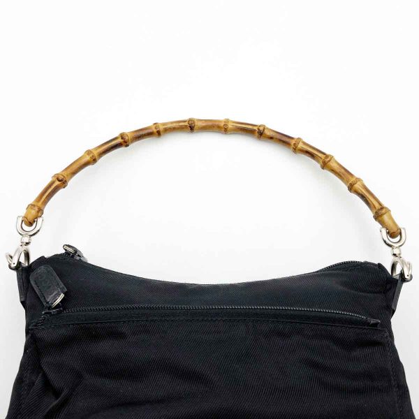 itd31gtoqwa4 8 Gucci Bamboo Shoulder Bag GG Canvas Black