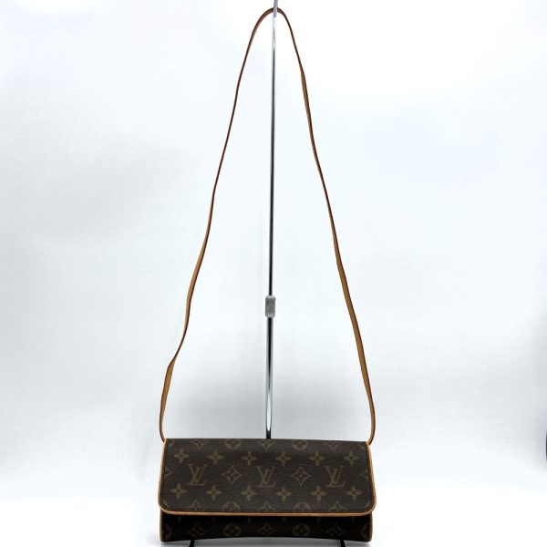 itg26tv7ou0n 1 Louis Vuitton Pochette Twin GM Shoulder Bag Clutch Bag 2way Monogram Brown