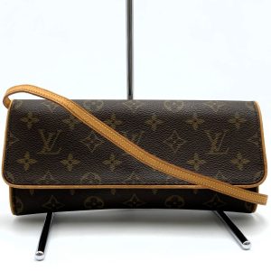 itg26tv7ou0n 3 Louis Vuitton Alma Handbag Monogram Brown