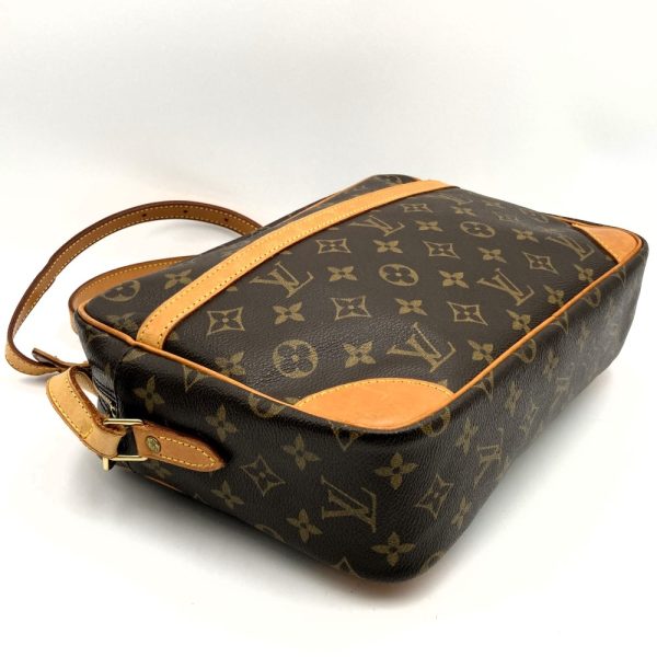 itkf45t5s2ga 5 Louis Vuitton Trocadero GM Shoulder Bag Monogram Brown