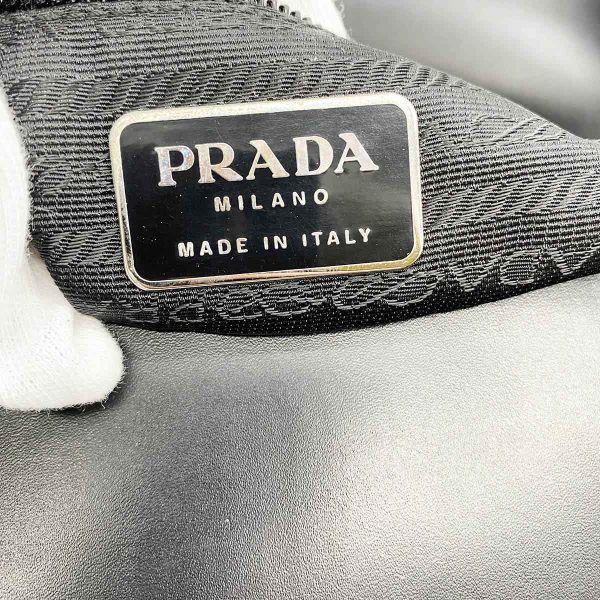 itrab4aff9h6 5 Prada Leather Shoulder Bag Black