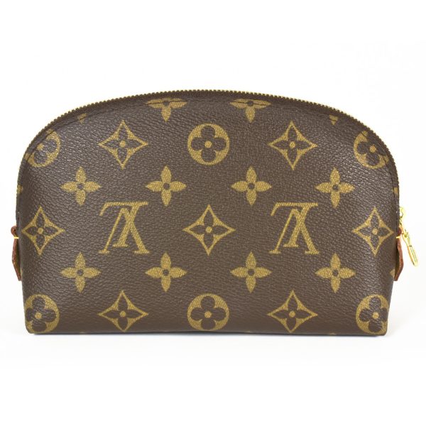 itrfzmckyib6 03 Louis Vuitton Pochette Cosmetic Monogram Canvas Gold Hardware Pouch