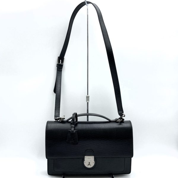 itu66c4tnxwr 1 Gucci Leather Shoulder Bag Black