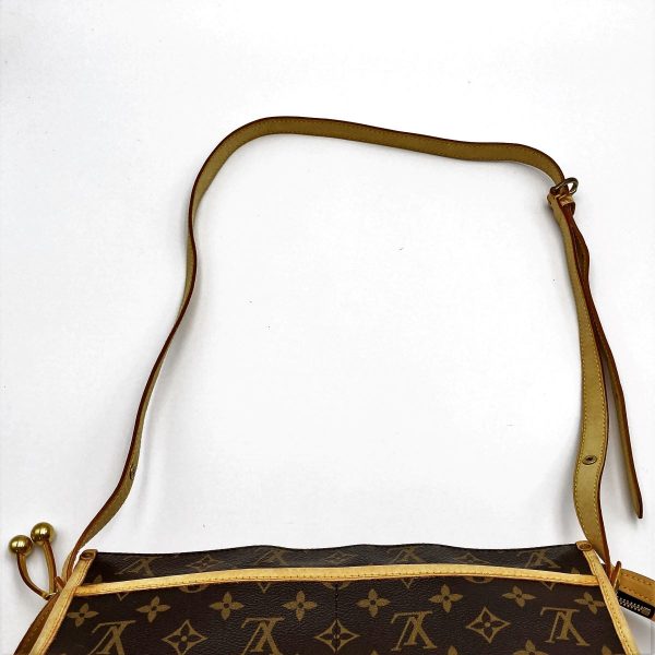 itvaqt0tr0wq 8 Louis Vuitton Popincourt Monogram Shoulder Bag Brown