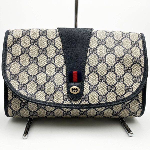 itxwfuucx4w8 1 Gucci Old Gucci Clutch Bag GG Supreme Gray Black