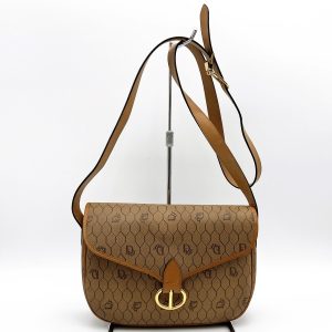 ityslwebvek8 1 Louis Vuitton Capucines BB Handbag Test