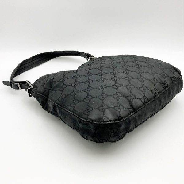 itz9ahcax4lc 6 Gucci Jumbo GG Shoulder Bag Black Nylon