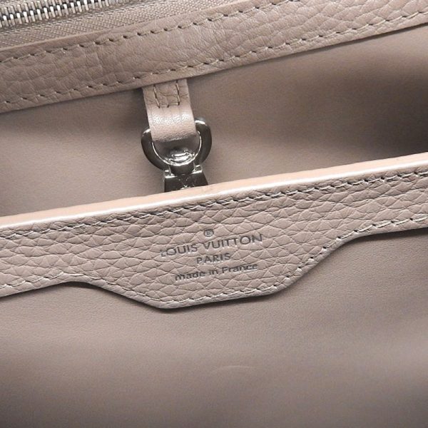 lv1408 7 Louis Vuitton Capucines Shoulder Bag in Taurillon Magnolia