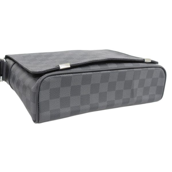 lv1419 3 Louis Vuitton District Crossbody Shoulder Bag Damier Graphite