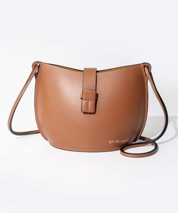 lwe0000001058 3 Loewe Leather Bucket Bag Tan