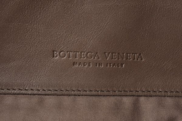 m2204 05 bv 5 Bottega Veneta Shoulder Bag Intrecciato Light Brown