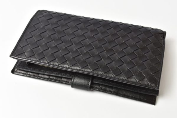 m2209 47 bv 2 Bottega Veneta Continental Wallet Intrecciato Wallet Black