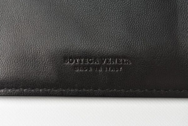 m2209 47 bv 8 Bottega Veneta Continental Wallet Intrecciato Wallet Black