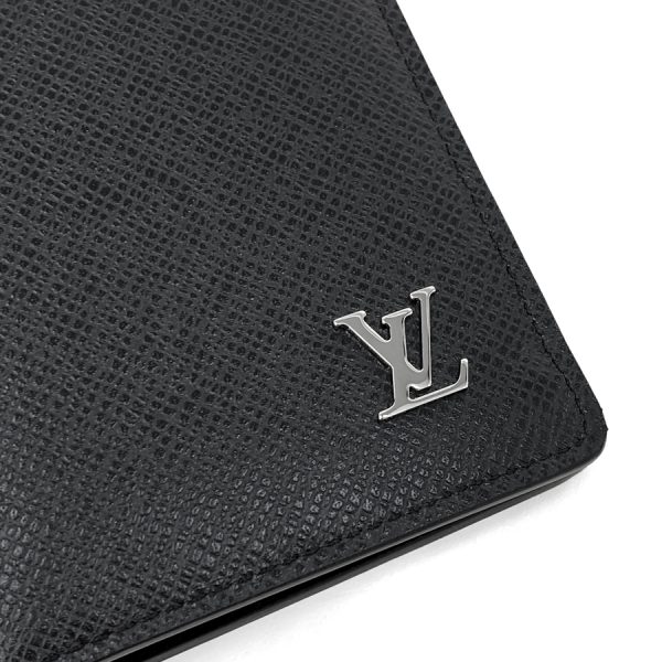 m30285 06 Louis Vuitton Long Wallet Bi fold Portefeuille Brazza Taiga Noir