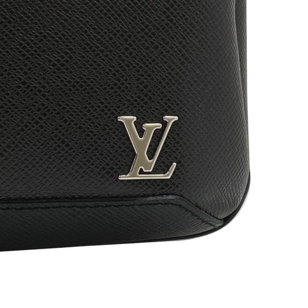 m30443 06 Louis Vuitton Monogram Taiga Leather Avenue Sling Shoulder Bag Noir