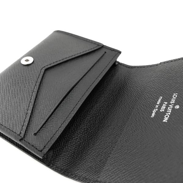 m64595 06 Louis Vuitton Carte de Visite Taiga Noir Card Case