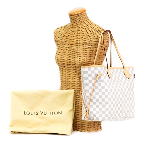 mao19010 Louis Vuitton Neverfull MM Tote Bag White Gray