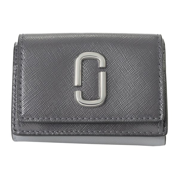 mc2f3smp060s07046 1 MARC JACOBS Trifold Wallet The Utility Snapshot Leather Gray