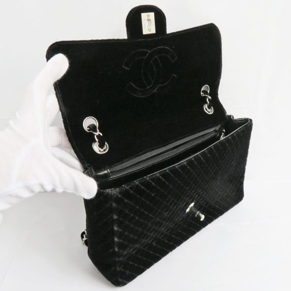 n2401 05 304340sh 04 Chanel Matelasse Flap Bag Chain Leather Shoulder Bag Black