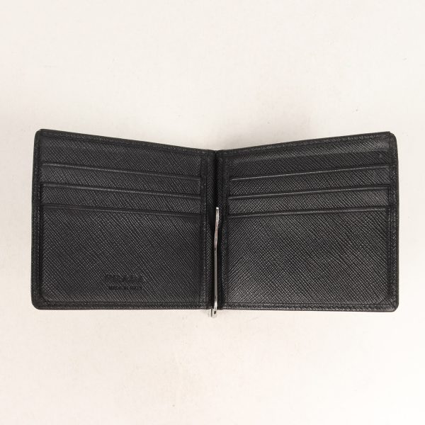 p14020419 c Prada Logo Embossed Bifold Money Clip Wallet Leather Black