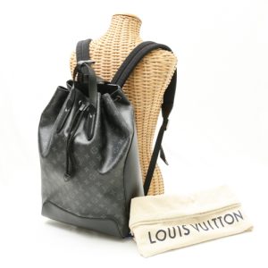 p2021537 Louis Vuitton Monogram Bucket PM Tote Bag