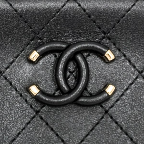 sw23 0167 03 Chanel Matelasse Small Chain Shoulder Bag Black