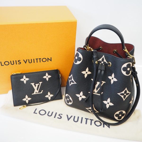 th917402 3 Louis Vuitton Neonoe MM Shoulder Bag Black Beige