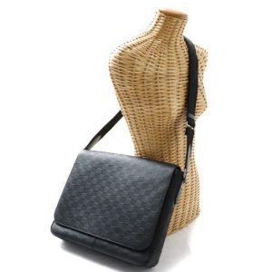 tklv050 Louis Vuitton Damier Truth Makeup Accessory Pouch