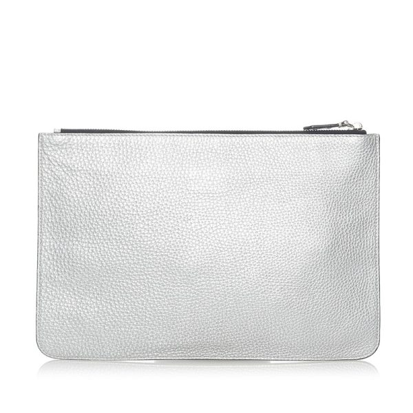 yaywnmlaa83wmi3d 3 Fendi Leather Clutch Bag Silver