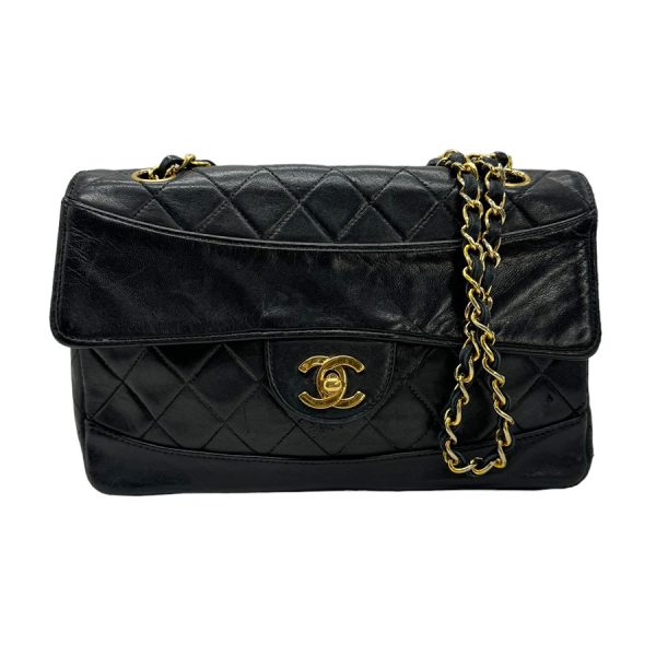 z0851 1 Chanel Matelasse Lambskin Shoulder Bag Black