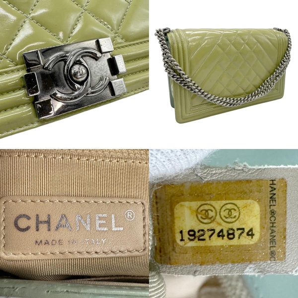 z0946 10 c Chanel Boy Chanel Patent Leather Shoulder Bag Green