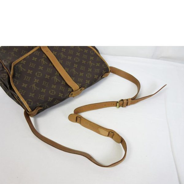 00133 4 Louis Vuitton Saumur 35 Shoulder Bag Monogram