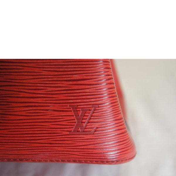 00922 6 Louis Vuitton Petinoet Bag Epi Leather Castilian Red