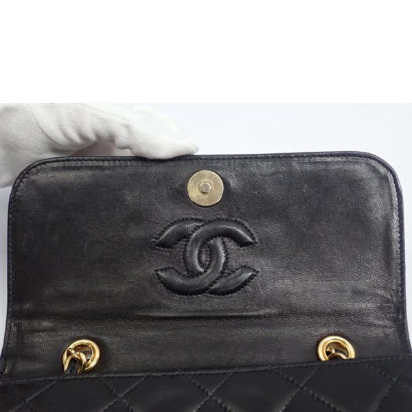 01063 7 Chanel Chain Shoulder Bag Black