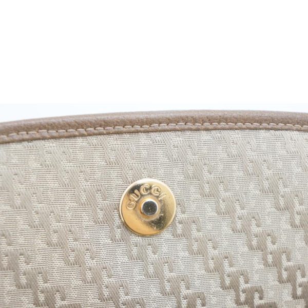 01310 8 Gucci Vintage Canvas Shoulder Bag Beige