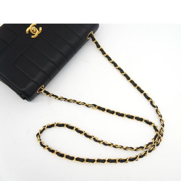 04138 4 Chanel Vintage Matelassé Push Lock Chain Shoulder Bag Black