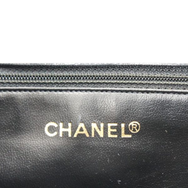 04176 6 Chanel Vintage Matelasse V Stitch Shoulder Bag Black