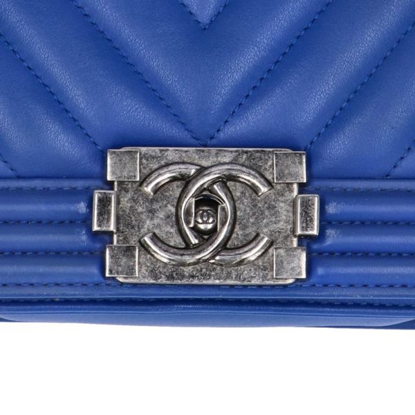 04213 9 Chanel Boy V Stitch Shoulder Bag Blue