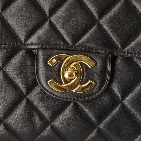 04336 8 Chanel Vintage Medium Matelassé Shoulder Bag